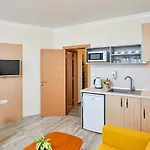Aparthotel Crotiria -